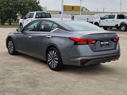 Gun Metallic 2025 Nissan Altima 2.5 SV