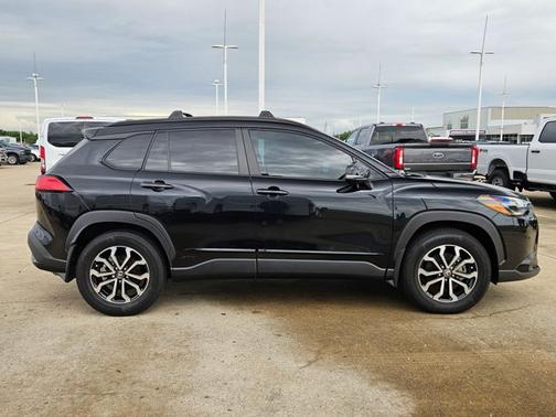 Jet Black 2024 Toyota Corolla Cross SE