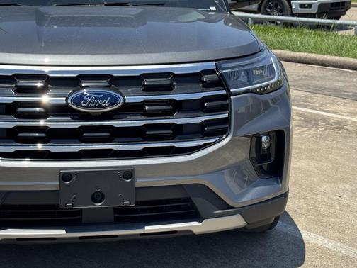 Carbonized Gray Metallic 2026 Ford Explorer Active