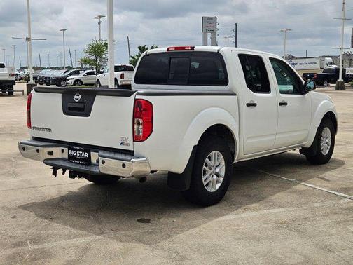 Glacier White 2019 Nissan Frontier SV