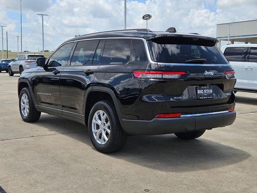Diamond Black Crystal Pearlcoat 2023 Jeep Grand Cherokee L Limited