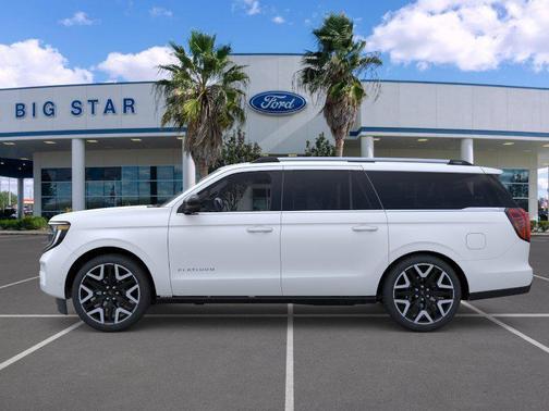 Star White Metallic Tri-Coat 2026 Ford Expedition Max Platinum