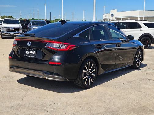 Crystal Black Pearl 2024 Honda Civic EX-L