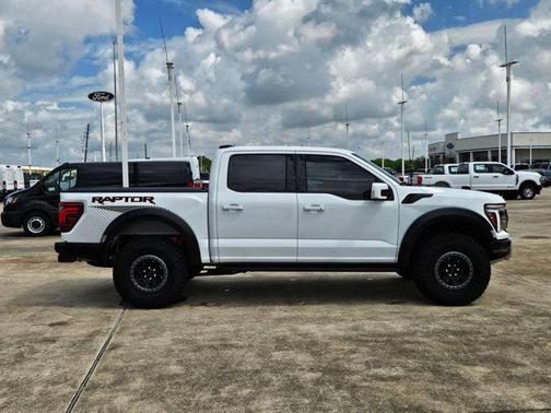 Oxford White 2025 Ford F-150 Raptor