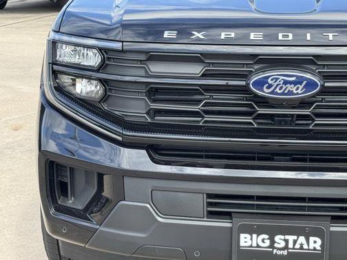 Agate Black Metallic 2026 Ford Expedition Max Active 4x2