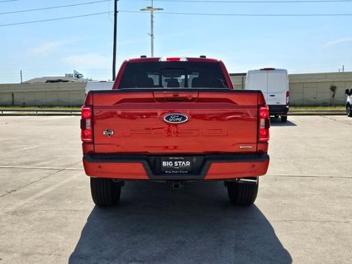 HOT PEPPER RED MET TINTD CC 2023 Ford F-150 XLT