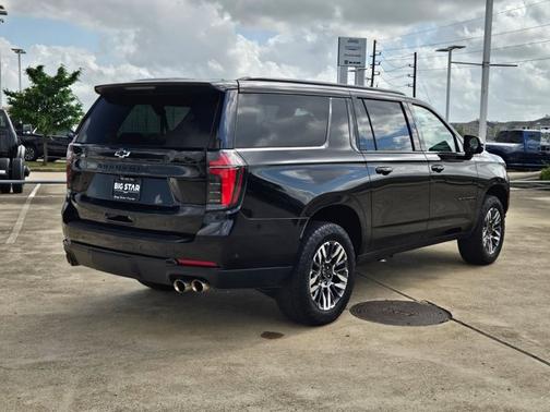 Black 2025 Chevrolet Suburban Z71