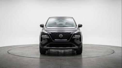Super Black 2025 Nissan Rogue SV