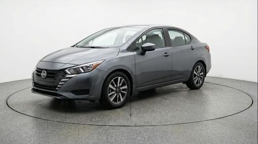 Gun Metallic 2025 Nissan Versa 1.6 SV