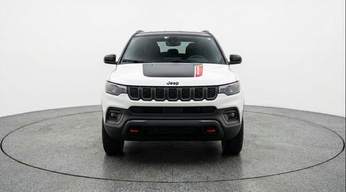 Bright White Clearcoat 2025 Jeep Compass Trailhawk