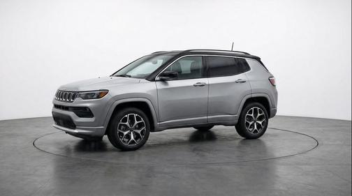 Silver Zynith Metallic Clearcoat 2025 Jeep Compass Limited