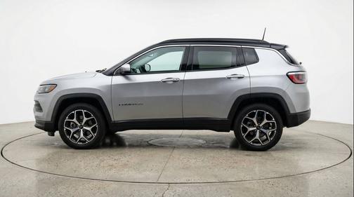 Silver Zynith Metallic Clearcoat 2025 Jeep Compass Limited