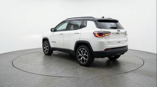 Bright White Clearcoat 2025 Jeep Compass Limited