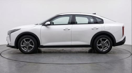 Snow White Pearl 2025 Kia K4 LXS