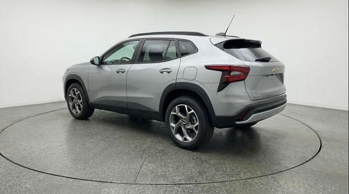 Sterling Gray Metallic 2025 Chevrolet Trax LT