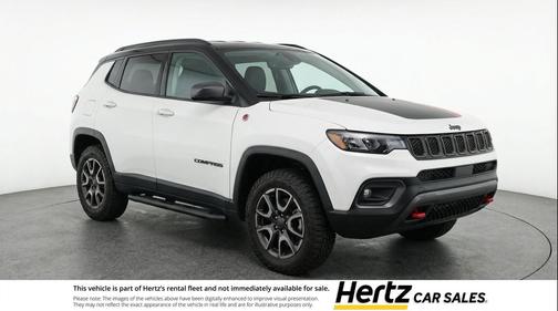 Bright White Clearcoat 2025 Jeep Compass Trailhawk