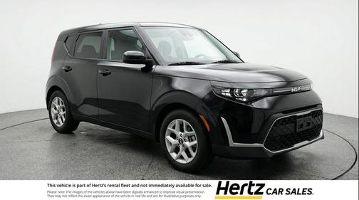 Fusion Black 2025 Kia Soul LX