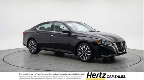 Super Black 2025 Nissan Altima SV FWD
