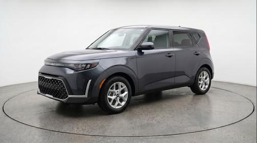 Gravity Gray 2025 Kia Soul LX