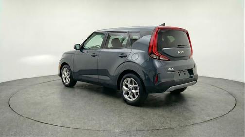 Gravity Gray 2025 Kia Soul LX
