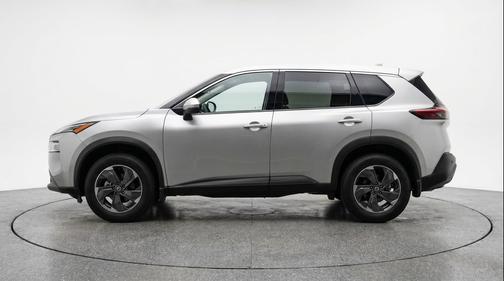 Brilliant Silver Metallic 2025 Nissan Rogue SV