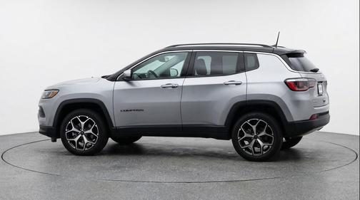 Silver Zynith Metallic Clearcoat 2025 Jeep Compass Limited