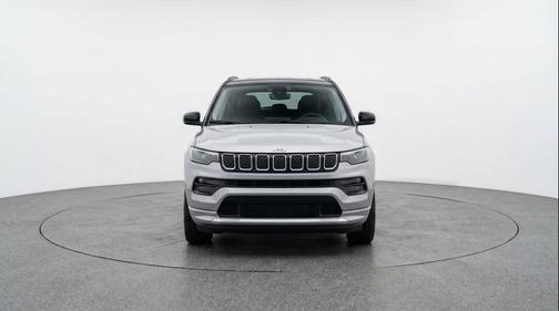 Silver Zynith Metallic Clearcoat 2025 Jeep Compass Limited