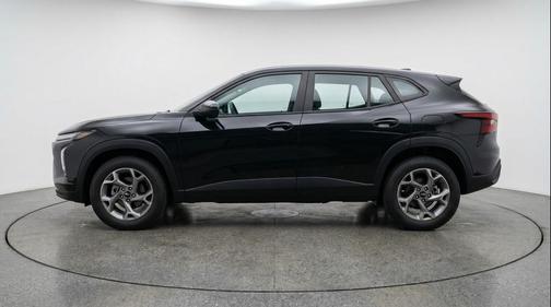 Mosaic Black Metallic 2025 Chevrolet Trax LT