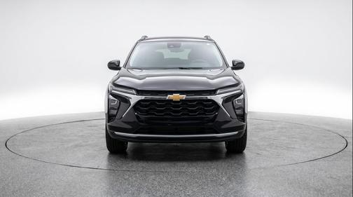 Mosaic Black Metallic 2025 Chevrolet Trax LT