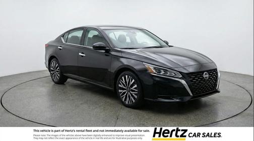 Super Black 2025 Nissan Altima SV FWD