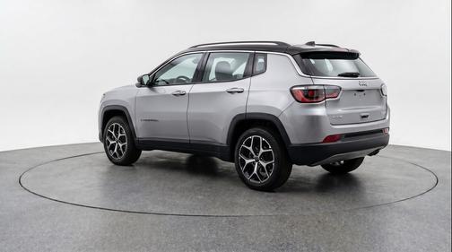 Silver Zynith Metallic Clearcoat 2025 Jeep Compass Limited