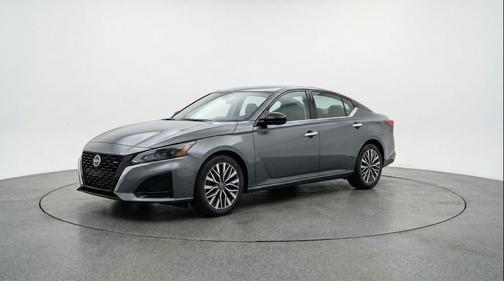 Gun Metallic 2025 Nissan Altima SV FWD