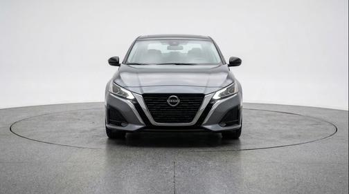 Gun Metallic 2025 Nissan Altima SV FWD