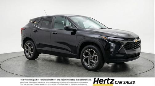 Mosaic Black Metallic 2025 Chevrolet Trax LT