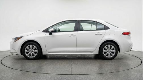 Ice Cap 2025 Toyota Corolla LE