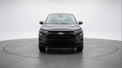 Mosaic Black Metallic 2025 Chevrolet Trax LT