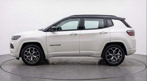 Bright White Clearcoat 2025 Jeep Compass Limited