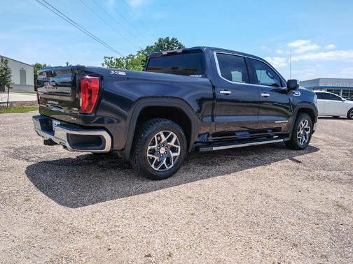Titanium Rush Metallic 2023 GMC Sierra 1500 SLT
