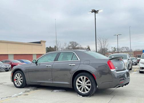 2018 Chrysler 300 Limited