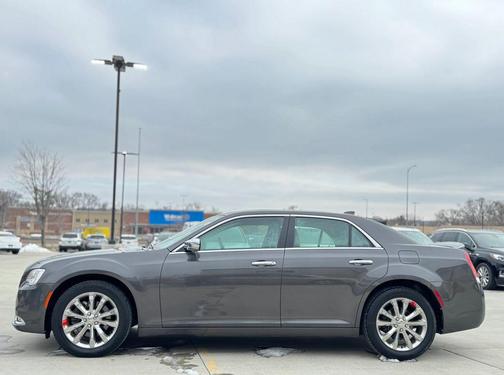 2018 Chrysler 300 Limited