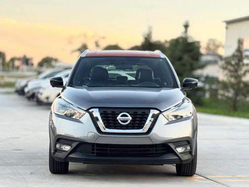 2019 Nissan Kicks SR