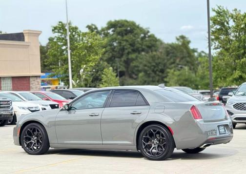 2019 Chrysler 300 S