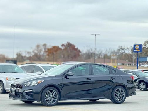 2021 Kia Forte GT-Line