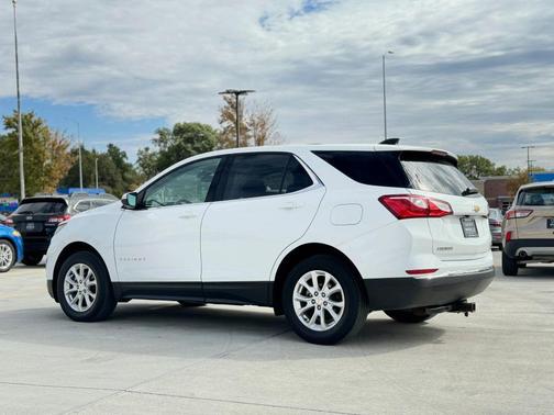Summit White 2018 Chevrolet Equinox LT