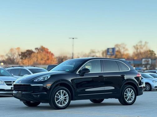 2016 Porsche Cayenne Cayenne