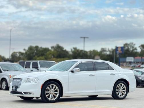 2017 Chrysler 300C Base