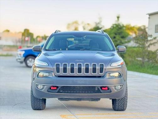2017 Jeep Cherokee Sport