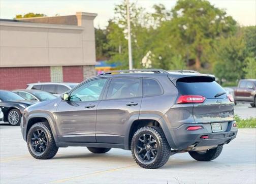 2017 Jeep Cherokee Sport