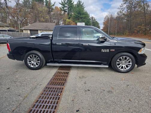 2015 RAM 1500 Laramie