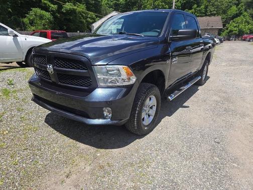 Maximum Steel Metallic Clearcoat 2018 RAM 1500 Express